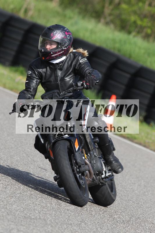 /Archiv-2025/10 23.04.2025 Cornu Master School ADR/gruen-vert/67